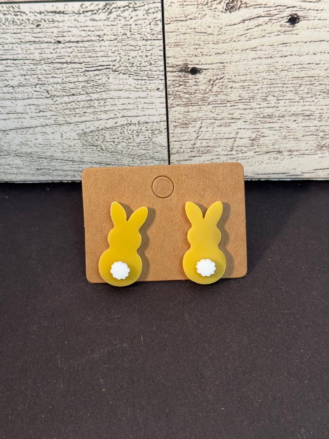 Yellow rabbit studs