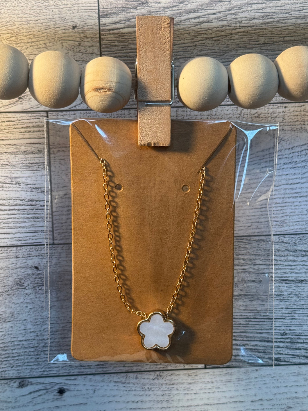White flower necklace