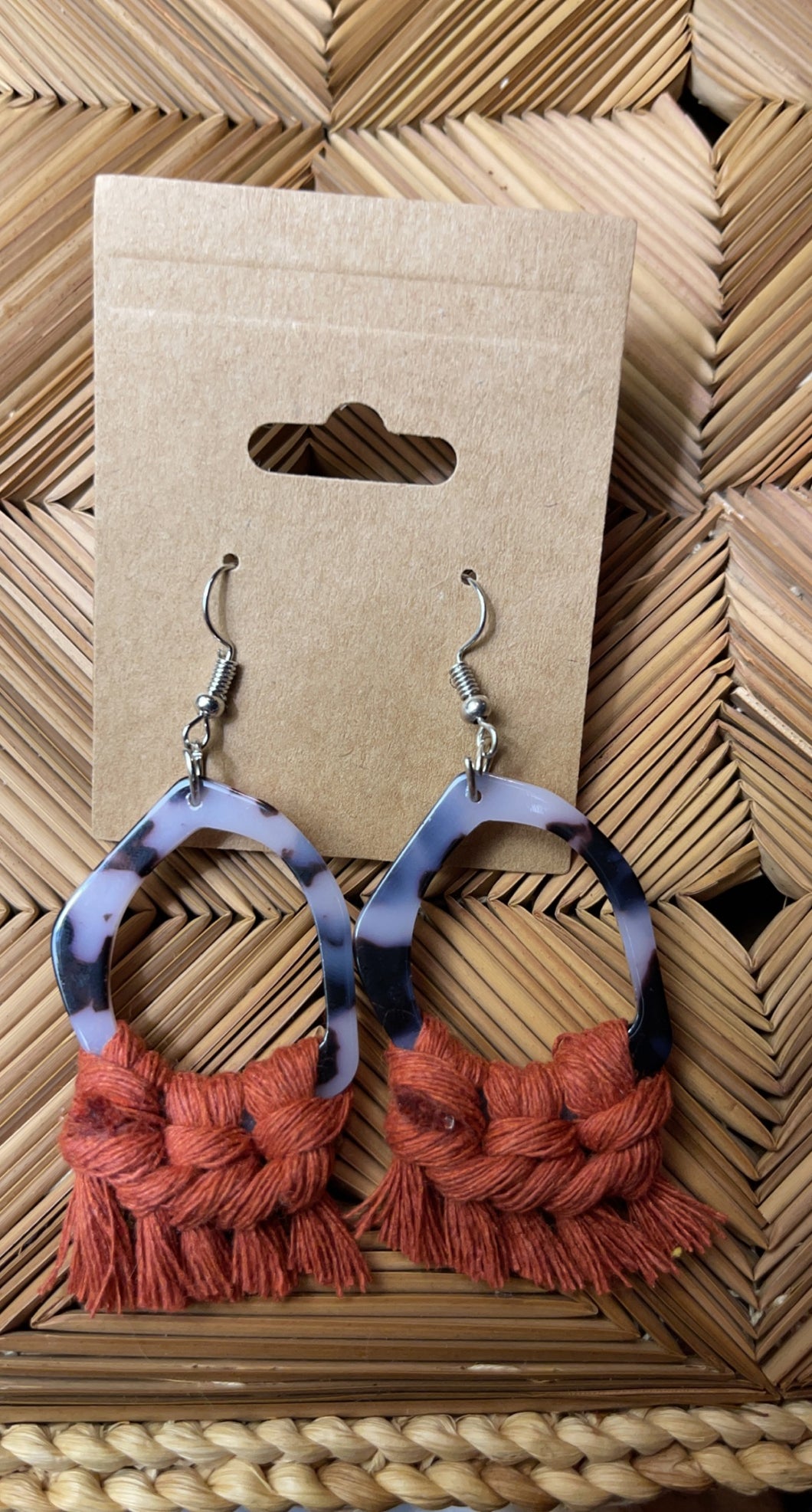 Small Tortoiseshell Macrame Earrings- Rust