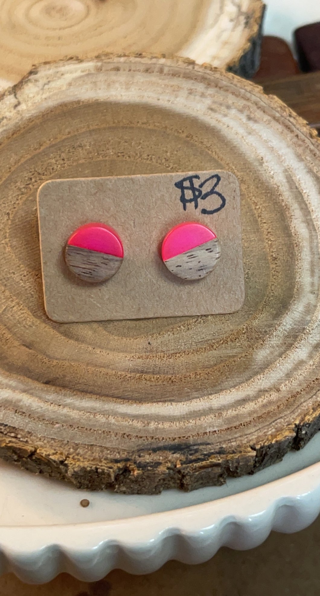 Hot Pink Wood Resin Studs*